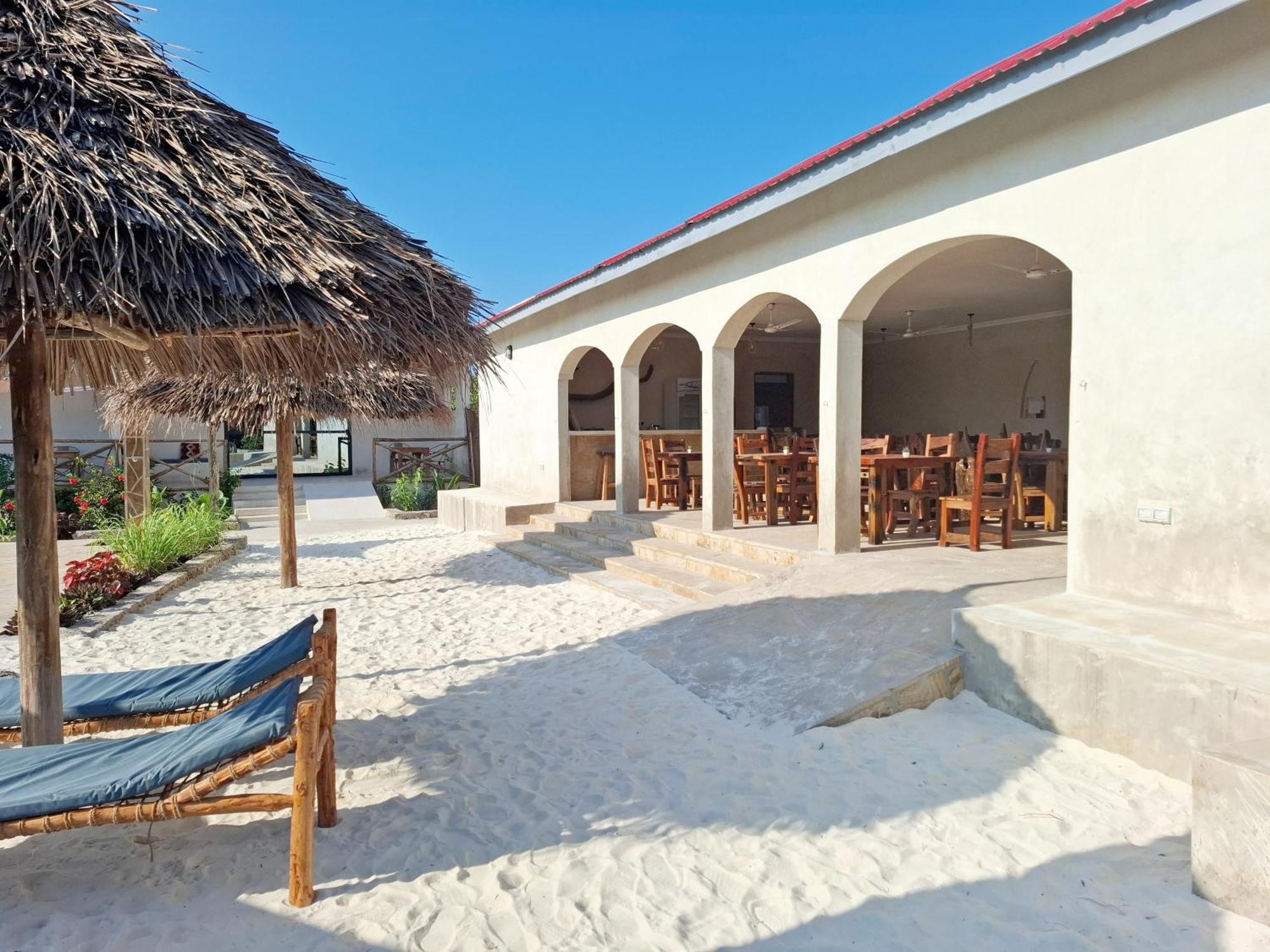 Blooming Zanzibar Hotel Джамбиани Екстериор снимка