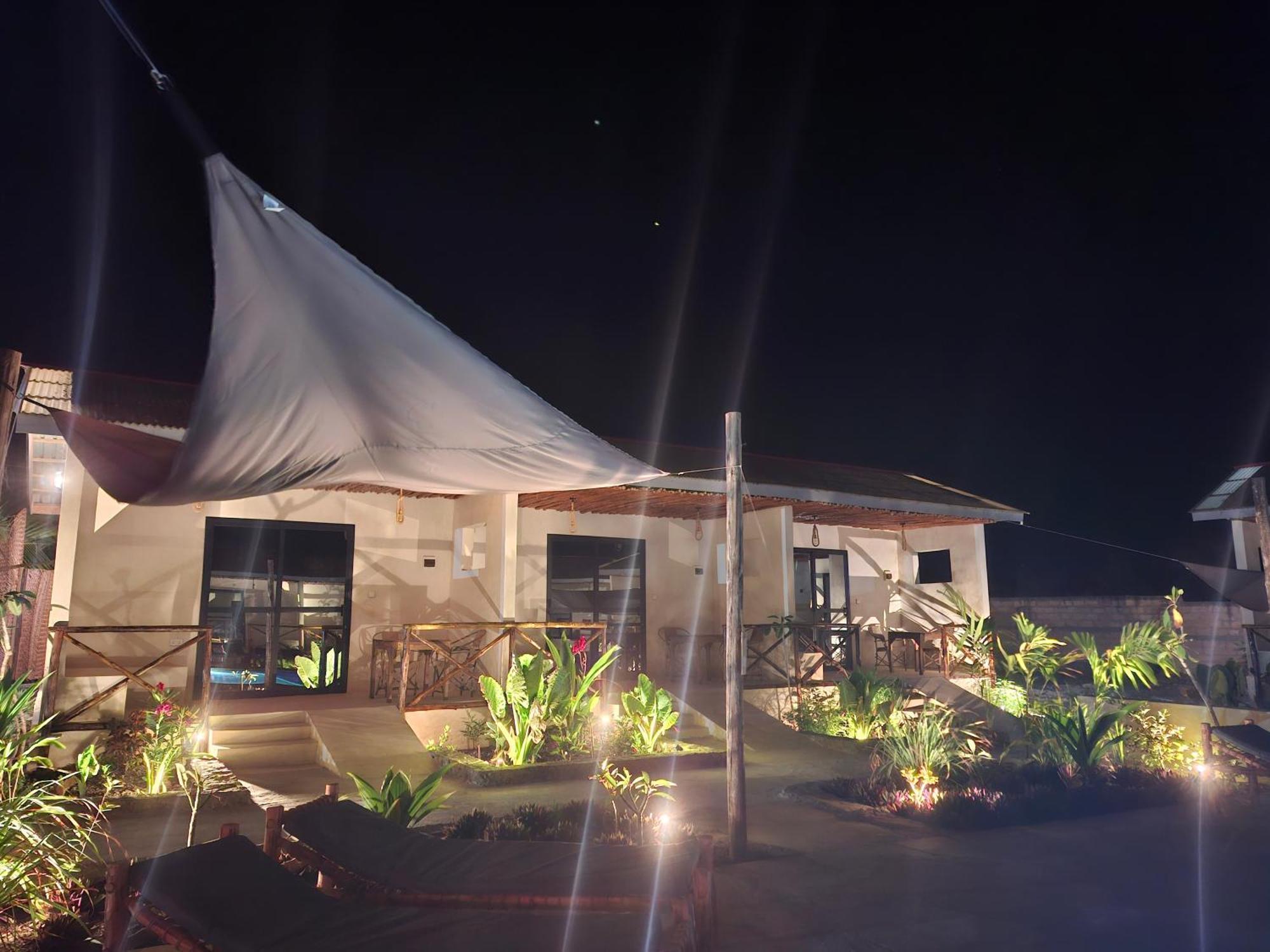 Blooming Zanzibar Hotel Джамбиани Екстериор снимка