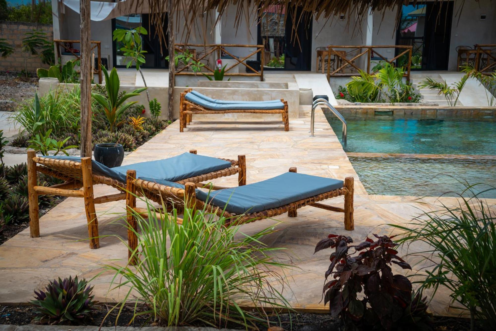 Blooming Zanzibar Hotel Джамбиани Екстериор снимка