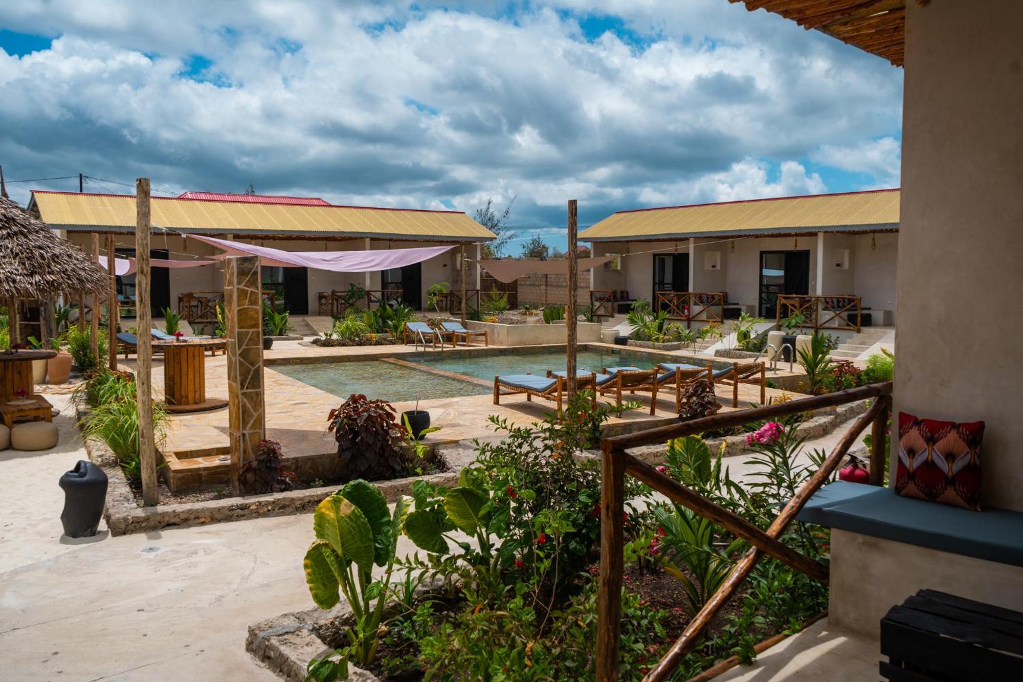 Blooming Zanzibar Hotel Джамбиани Екстериор снимка